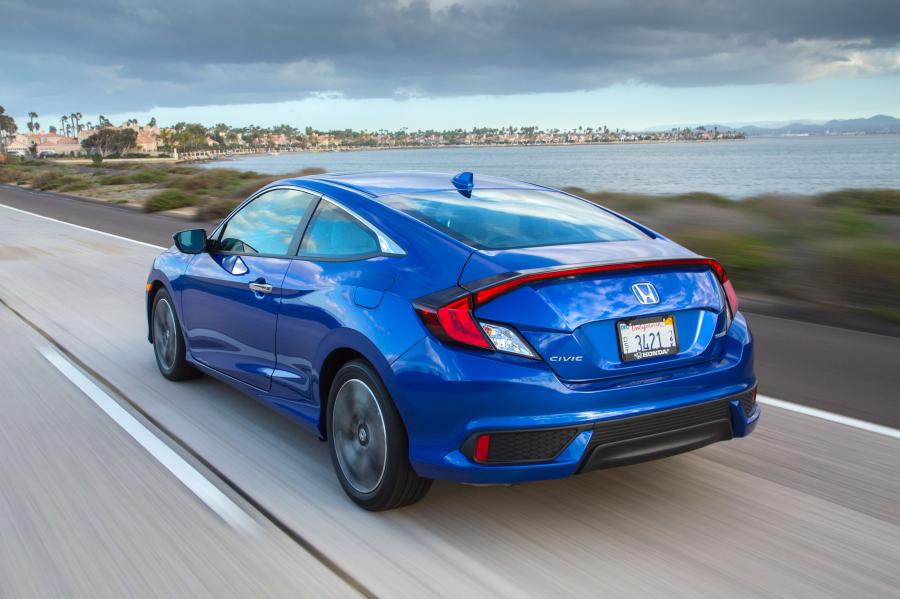  Honda Civic Coupe (FC3) 2016 года  (NA) (фото 11 из 40)